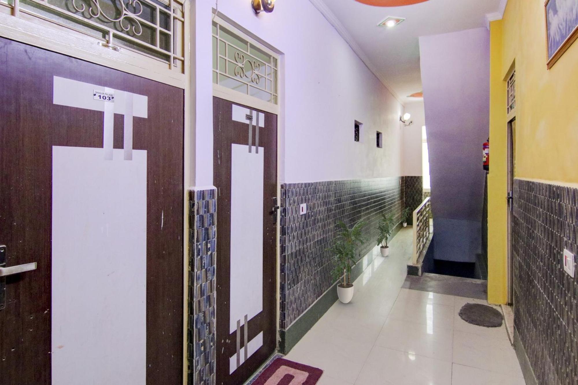 Hotel O S Palace Near Samaypur Badli Metro Station Delhi  Eksteriør bilde